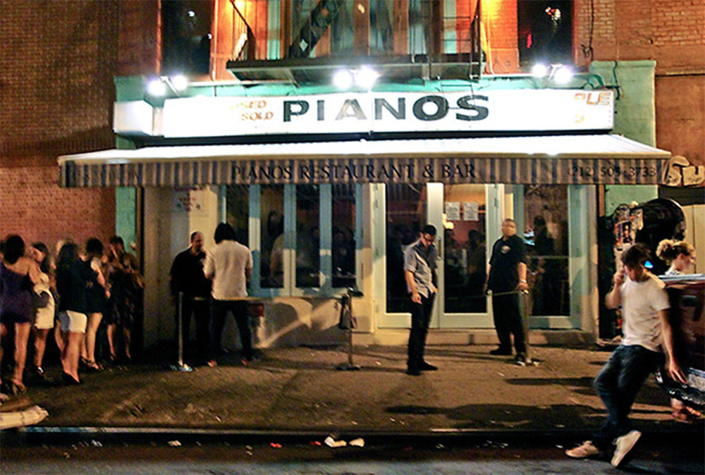 pianos