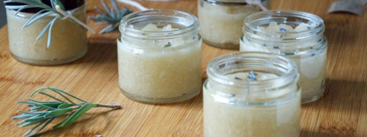 簡単DIYお肌お手入れ！夏で古くなった角質を簡単除去しよう。